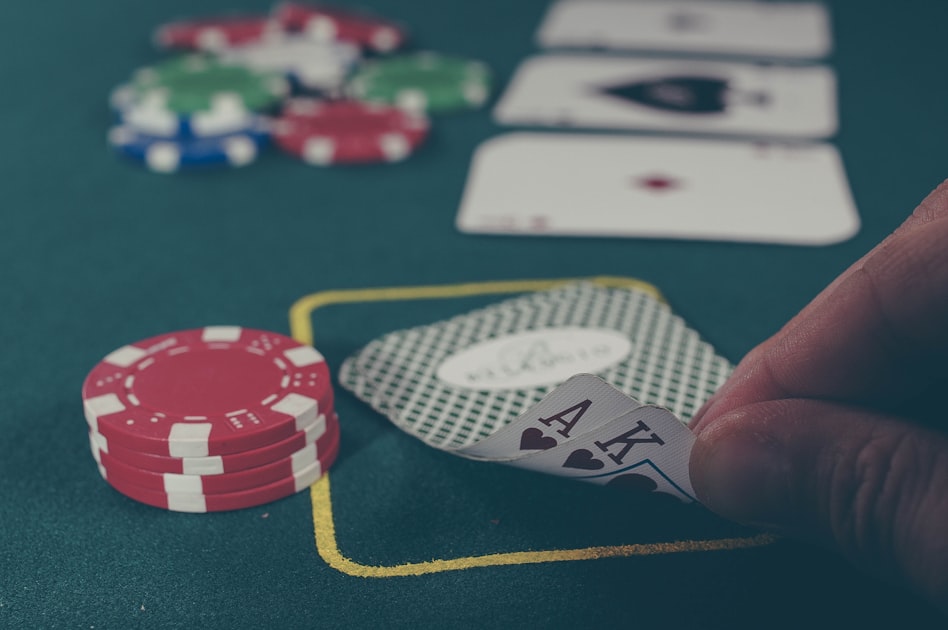 RTG电子棋牌游戏的社交互动与价值解析 RTG电子棋牌游戏的社交互动与价值解析
